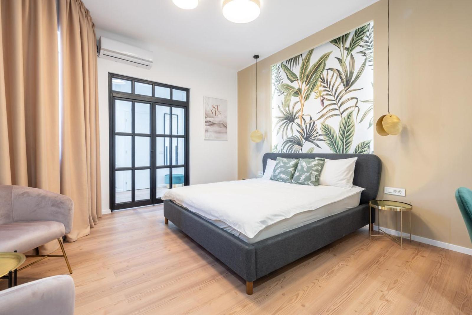 Chic In Piata Universitatii Apartment Bucharest