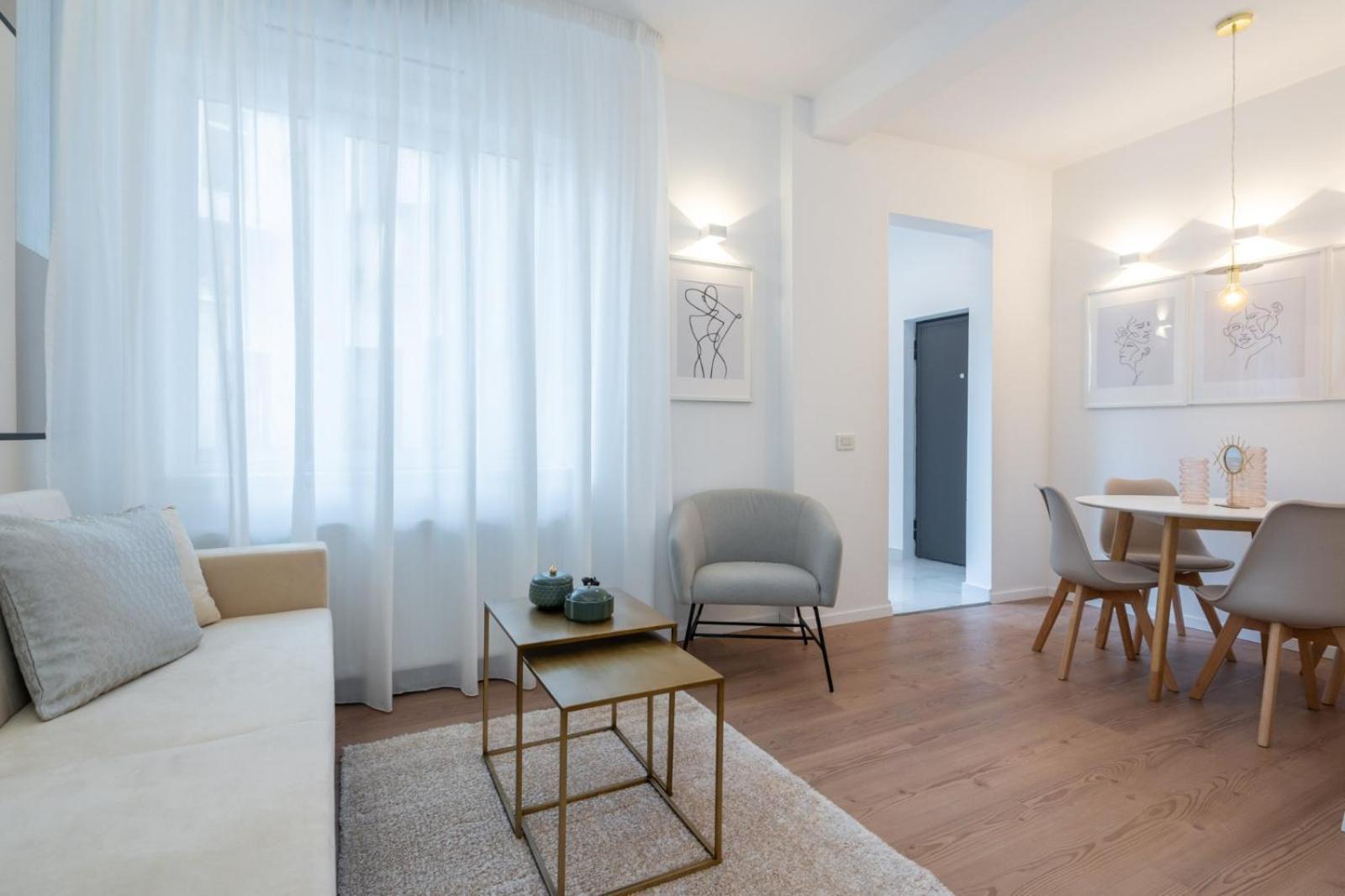 Chic In Piata Universitatii Apartment Bukarest
